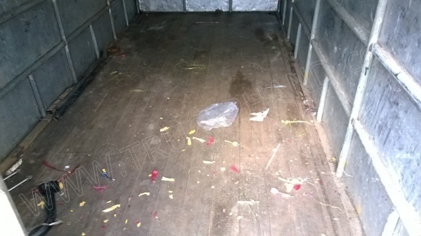 รถบรรทุก 6 ล้อ ยี่ห้อ ISUZU