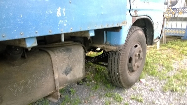 รถบรรทุก 6 ล้อ ยี่ห้อ ISUZU