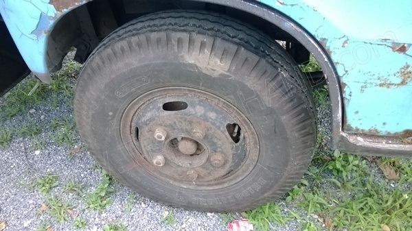 รถบรรทุก 6 ล้อ ยี่ห้อ ISUZU