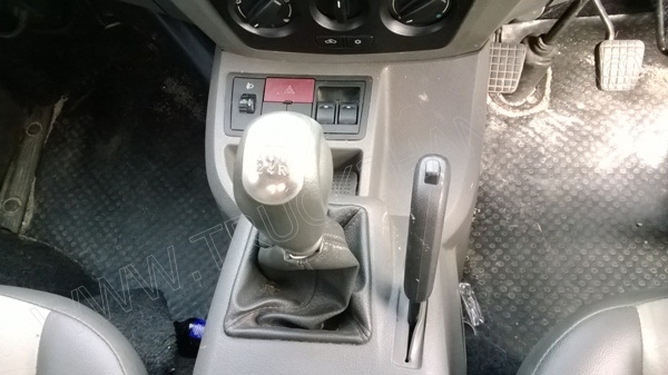 รถบรรทุก 4 ล้อ ยี่ห้อ TATA รุุ่น SUPER ACE