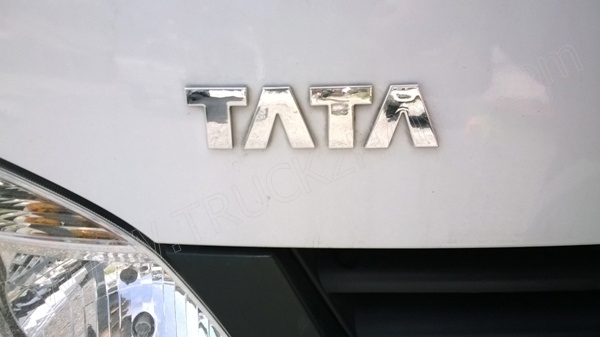 รถบรรทุก 4 ล้อ ยี่ห้อ TATA รุุ่น SUPER ACE