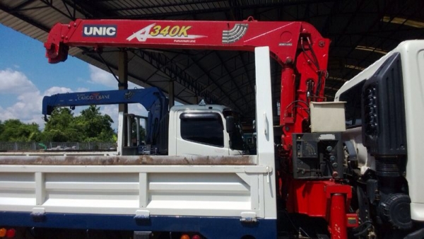 รถฮีโน่ 6 ล้อ FC9J ติดเครน 3.50 ตัน. 175 แรงม้า. ปี 52 สนใจติดต่อ 081 - 6079515 รถฮีโน่ 6 ล้อ FC9J ติดเครน 3.50 ตัน. 175 แรงม้า. ปี 52 สนใจติดต่อ 081 - 6079515