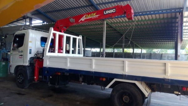 รถฮีโน่ 6 ล้อ FC9J ติดเครน 3.50 ตัน. 175 แรงม้า. ปี 52 สนใจติดต่อ 081 - 6079515 รถฮีโน่ 6 ล้อ FC9J ติดเครน 3.50 ตัน. 175 แรงม้า. ปี 52 สนใจติดต่อ 081 - 6079515