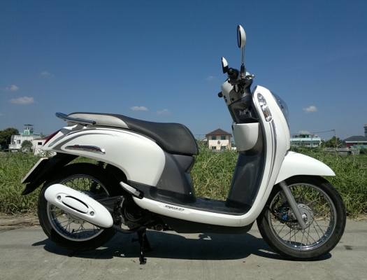 @@@    ( รุ่นใหม่...ไม่แพง..ช้า...อดแน่ๆ ) ขาย ฮอนด้า Scoopy i  NEW  โฉมใหม่  ปี 2013 ราคา 27,000 บาท     @@@