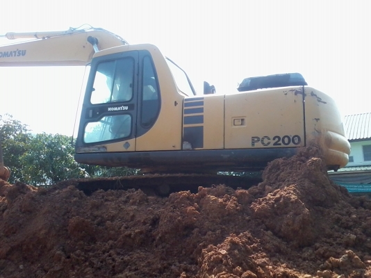 ขายแมคโคโคมัสสุ200 รุ่น 6 เอกสารไฟฟ้าครบเครื่องเดิมปั้มเดิมใบแท็ก 60 \% สภาพจอดเก่า น่าซื้อใช้ 1350000