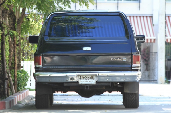 ขาย chevrolet suburban 1986