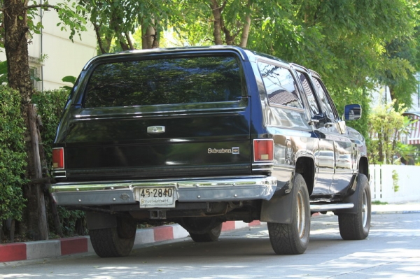 ขาย chevrolet suburban 1986