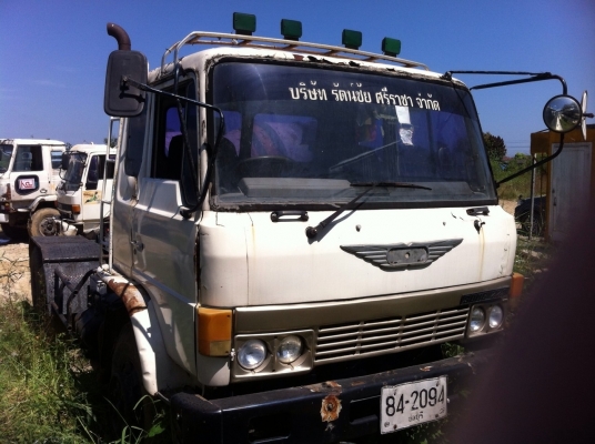 รถยรรทุก 10 ล้อ หัวลายถูก สภาพพร้อมใช้. ติดต่อ เบียร์ 087-8238885