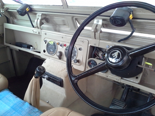 ขาย LAND ROVER DISCOVERY SERIES I  กระบะ ประมาณ ปี 1968
