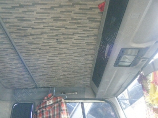 รถบรรทุก 10 ล้อตู้เปียก ยี่ห้อ HINO