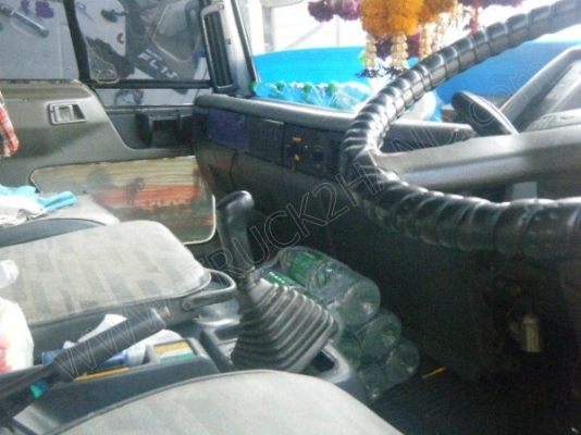 รถบรรทุก 10 ล้อตู้เปียก ยี่ห้อ HINO