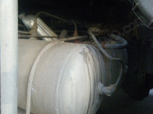 รถบรรทุก 10 ล้อตู้เปียก ยี่ห้อ HINO