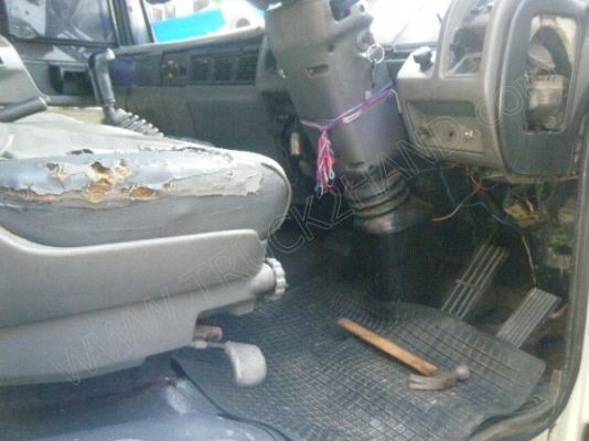 รถบรรทุก 10 ล้อตู้เปียก ยี่ห้อ HINO