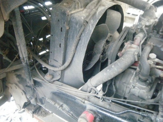 รถบรรทุก 10 ล้อตู้เปียก ยี่ห้อ HINO