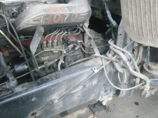 รถบรรทุก 10 ล้อตู้เปียก ยี่ห้อ HINO