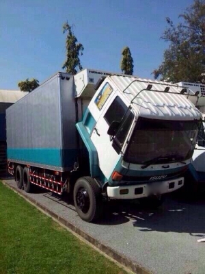 รถอีซูซุ 10 ล้อ ตู้เย็น  175 แรงม้า  ( มีขาย 5 คัน. )  สนใจติดต่อ 081 - 6079515