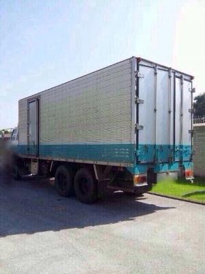 รถอีซูซุ 10 ล้อ ตู้เย็น  175 แรงม้า  ( มีขาย 5 คัน. )  สนใจติดต่อ 081 - 6079515