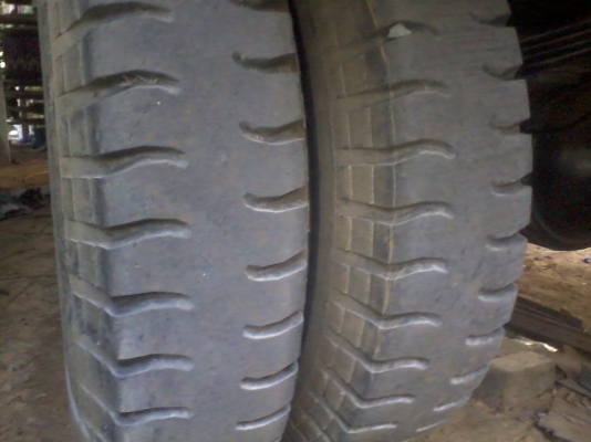 ขาย กระทะล้อ 6รู ขอบ20นิ้ว พร้อมยาง 900/20 ด่วน