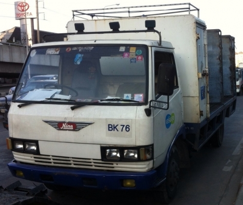 ขายถูก. รถบรรทุก 6 ล้อ HINO FB 113  สภาพพร้อมใช้. ติดต่อ เบียร์ 087-8238885 Ais 095-549-6823 true