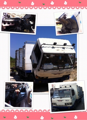 ขายถูก. รถบรรทุก 6 ล้อ HINO FB 113  สภาพพร้อมใช้. ติดต่อ เบียร์ 087-8238885 Ais 095-549-6823 true