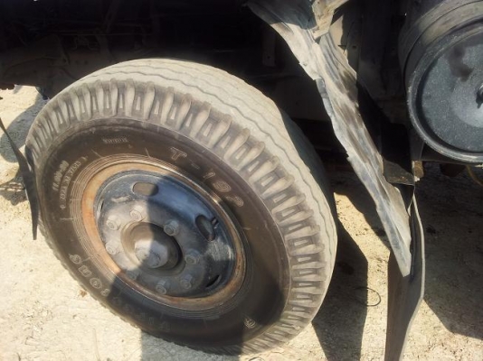 ขายหัวลาก NISSAN UD 290 รถห้าง 720,000.-