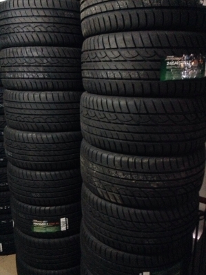 ขายแม็กรถกะบะขอบ17ถูกพร้อมยางแถมเพียบครับ