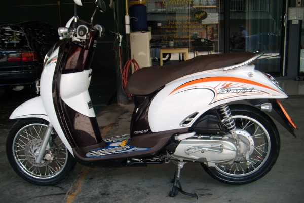 ขายสกู็้ปปี้ ปี55 ชื้อมามือ1ใช้เองทะเบียนโอนภาษี57