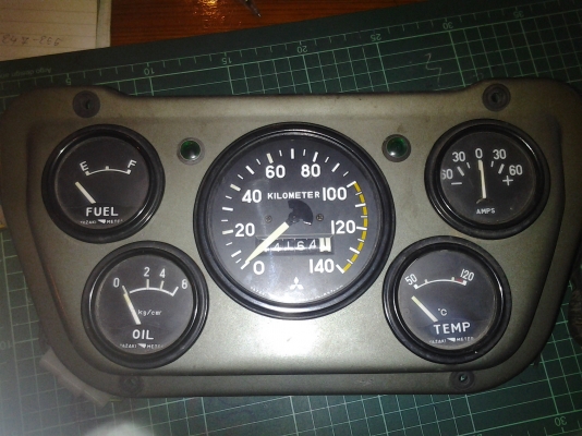 ขายเสาวิทยุรถจิ๊ปแท้ มือสอง เสาใหญ่ สองท่อน