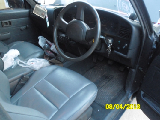 เครื่อง 2 L ขับดี เเอร์เย็น toyota 4 ประตูสีเทา ปี 91 ทะเบียนเต็ม มีพาวเดอร์ ราคา 155,000