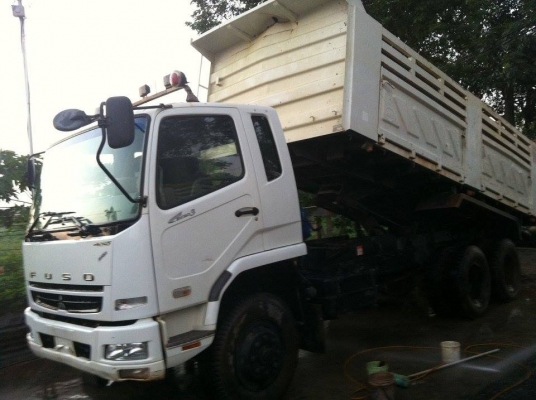 FUSO FN2527  270 แรง กระบะดั๊ม 3 มิตร