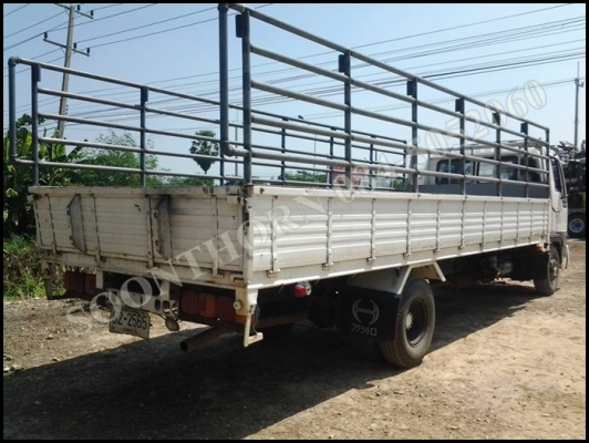 ขายด่วน รถบรรทุก 6 ล้อ HINO FD3H 210 แรง ช่วงยาว 6.4M รถสวยมาก สภาพพร้อมใช้งาน ราคาสุดคุ้ม