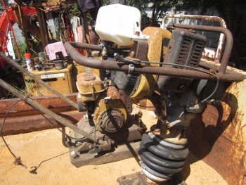 ขาย- เครื่องตบดิน แบบตบกระโดด หรือ จิงโจ้ มือสองญี่ปุ่น เพิ่งเข้ามา หลายยี่ห้อ หลายขนาด พร้อมใช้งาน ราคาเริ่มต้นที่ 8,500 - 16,000 บาท