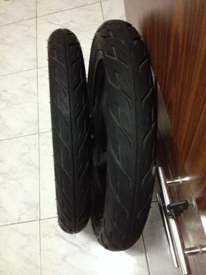 ขายล้อแม็กแท้คลิก1คู่พร้อมยางราคา2500บาทโทร0875077464โส