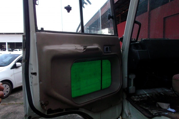 ขายด่วนรถ6ล้อFDเครือง185แรงม้ารถสวยมากติดเครน3ตัน ขายด่วนรถ6ล้อFDเครือง185แรงม้ารถสวยมากติดเครน3ตัน