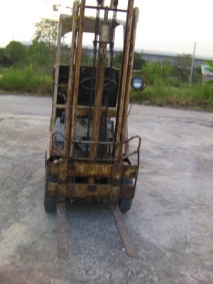 รถยกtoyotaขายตามสภาพขนาด700กิโลราคาถูกรับรองไม่ผิดหวังจัดไป45,000บาทเครื่องแรงปั่มดี