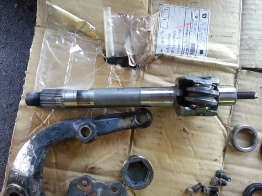 ซ่อมกระปุกพวงมาลัยรถบรรทุก TATA