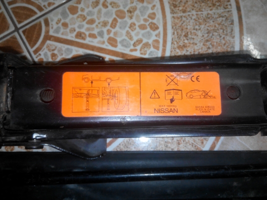 ต้องการขายแม่แรง 1ชุด สภาพดีมาก ยกได้1800กก