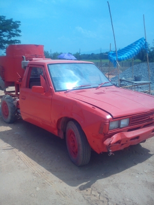 ขายรถโม่ปูน  ตัวรถ Nissan FB23 เครื่องยนต์วางใหม่ ของ ISUZU เอล