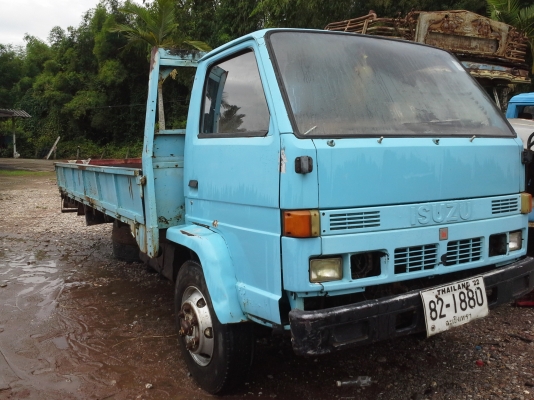 ขายรถหกล้อ100แรง มีทะเบียน ม.79