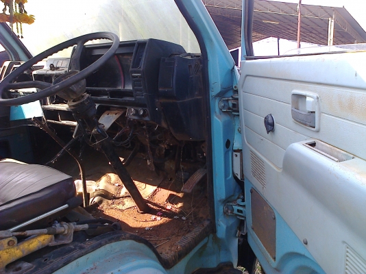 ขายรถหกล้อ100แรง มีทะเบียน ม.79