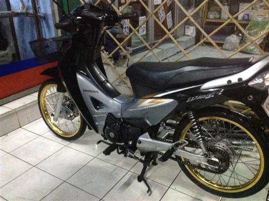 ขาย wave125i ตัวแรกสตาทมือ เครื่องเดิม 18000 ด่วน ๆ ขาย wave125i ตัวแรกสตาทมือ เครื่องเดิม 18000 ด่วน ๆ