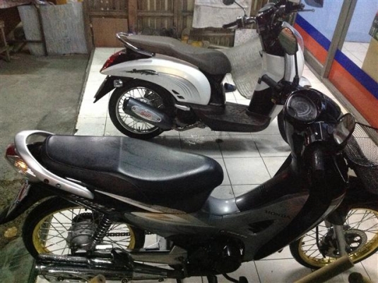 ขาย wave125i ตัวแรกสตาทมือ เครื่องเดิม 18000 ด่วน ๆ ขาย wave125i ตัวแรกสตาทมือ เครื่องเดิม 18000 ด่วน ๆ