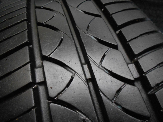 ขายล้อแม็ก Nissan March ขอบ 15 พร้อมยาง Maxxis 175/60/15 ปี 12/เทิร์นได้-ใส่ฟรีค่ะ ขายล้อแม็ก Nissan March ขอบ 15 พร้อมยาง Maxxis 175/60/15 ปี 12/เทิร์นได้-ใส่ฟรีค่ะ