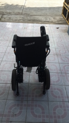 ขายวีลแชร์ไฟฟ้าแบบพับได้ QUICKIE เพิ่งมาจากญี่ปุ่น