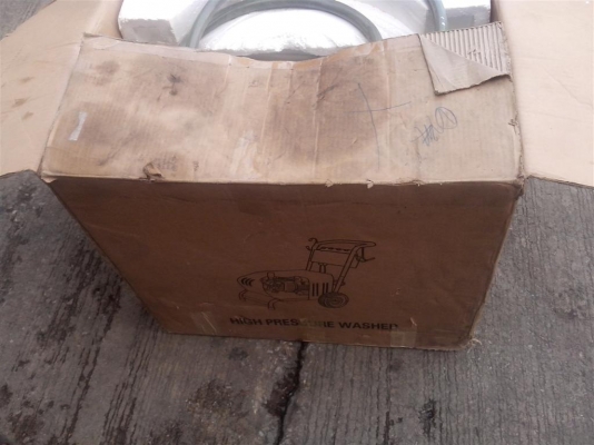 ขายเครื่องฉีดน้ำเเรงดันสูง ของใหม่ครับ 140 BAR เปิดกิจการ ล้างอัดฉีดครับ