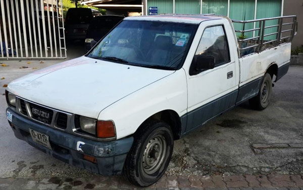 ขายรถกระบะ ISUZU TFR ตอนเดียว สภาพ 70\% ใช้งานได้ดี แอร์เย็น ต้องการขายราคาถูก ขายรถกระบะ ISUZU TFR ตอนเดียว สภาพ 70\% ใช้งานได้ดี แอร์เย็น ต้องการขายราคาถูก