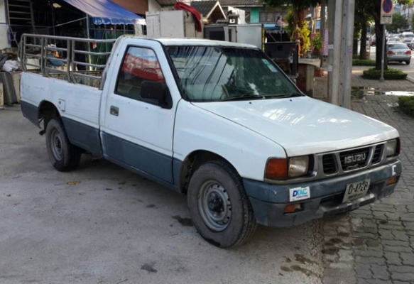 ขายรถกระบะ ISUZU TFR ตอนเดียว สภาพ 70\% ใช้งานได้ดี แอร์เย็น  ต้องการขายราคาถูก