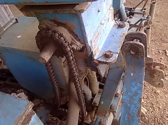 ขายพลานปลูกข้าวโพด,ถั่ว,หยอดปุ๋ย