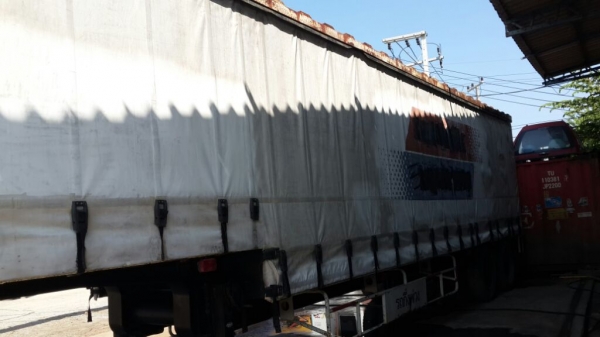 ต้องการขายหางเทรนเลอร์ผ้าใบ ต้องการขายหางเทรนเลอร์ผ้าใบ