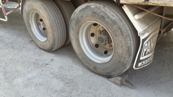 ต้องการขายหางเทรนเลอร์ผ้าใบ ต้องการขายหางเทรนเลอร์ผ้าใบ